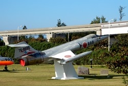 F104