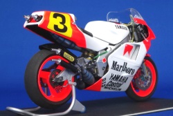YZR500