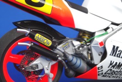YZR500