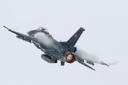 F2