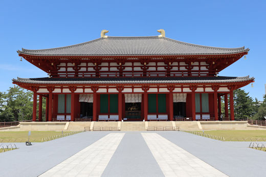 興福寺中金堂