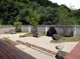 平庭完成