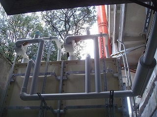 受水槽廻りラッキング工事