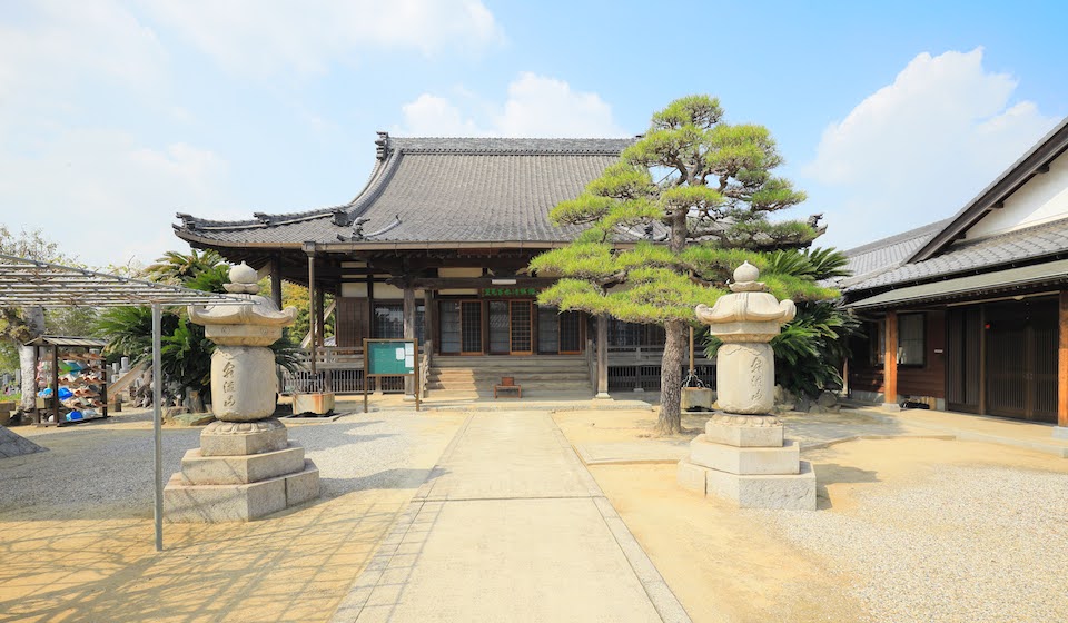愛知県刈谷市の実相寺