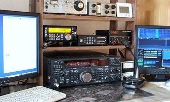 JA2DJNのシャック