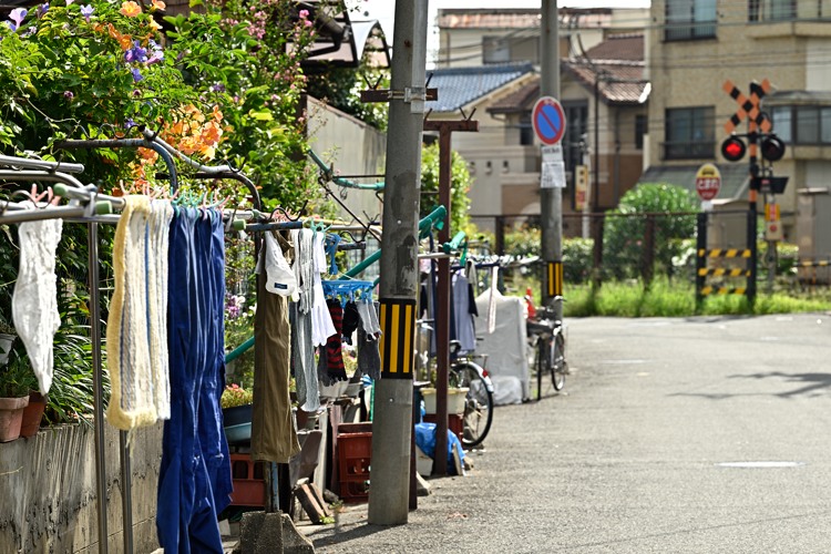 炩